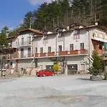 Ristorante La Pineta فندق