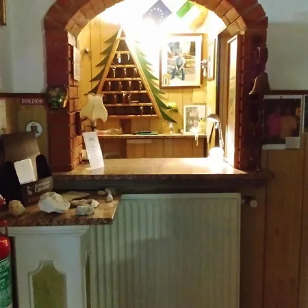 Hotel Ristorante La Pineta 2*