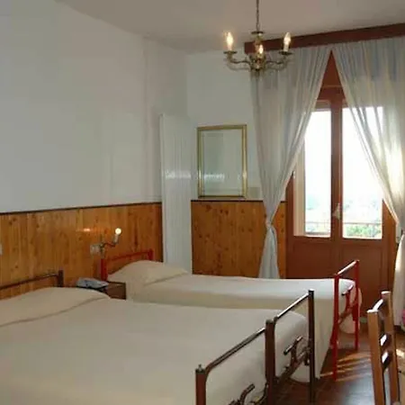 فندق Ristorante La Pineta 2*