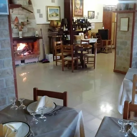 Отель Ristorante La Pineta