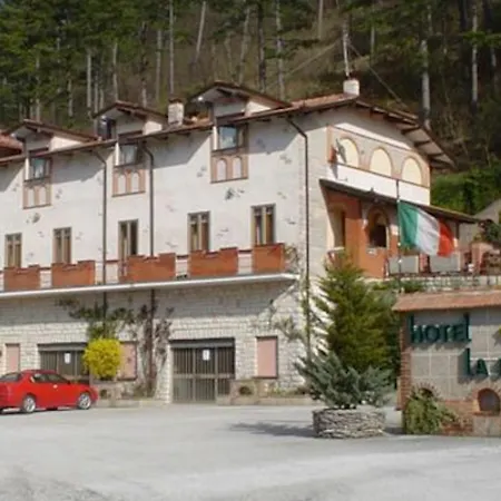 فندق Ristorante La Pineta 2*